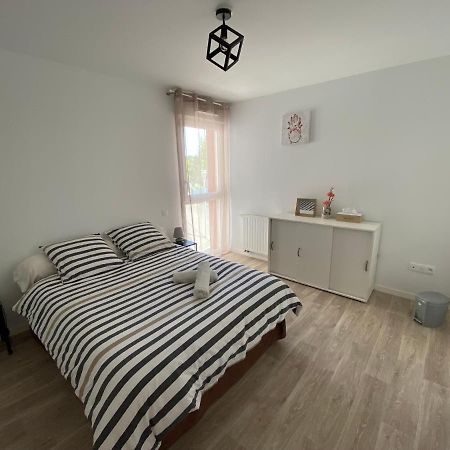 Chez Ngoc - Appartement Meuble Lannion Exterior photo